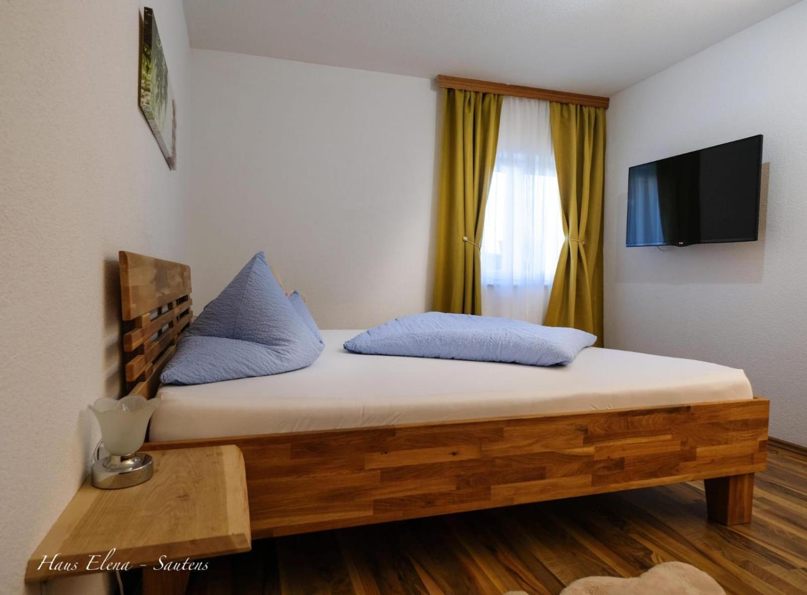 Haus Elena Apartment Sautens Bagian luar foto