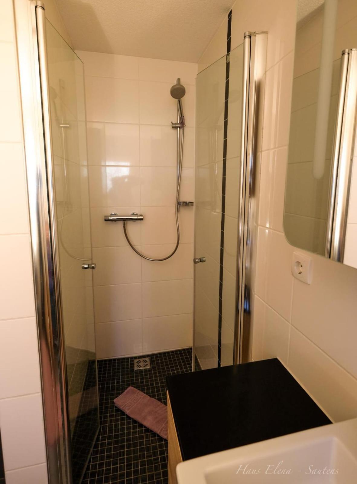 Haus Elena Apartment Sautens Bagian luar foto